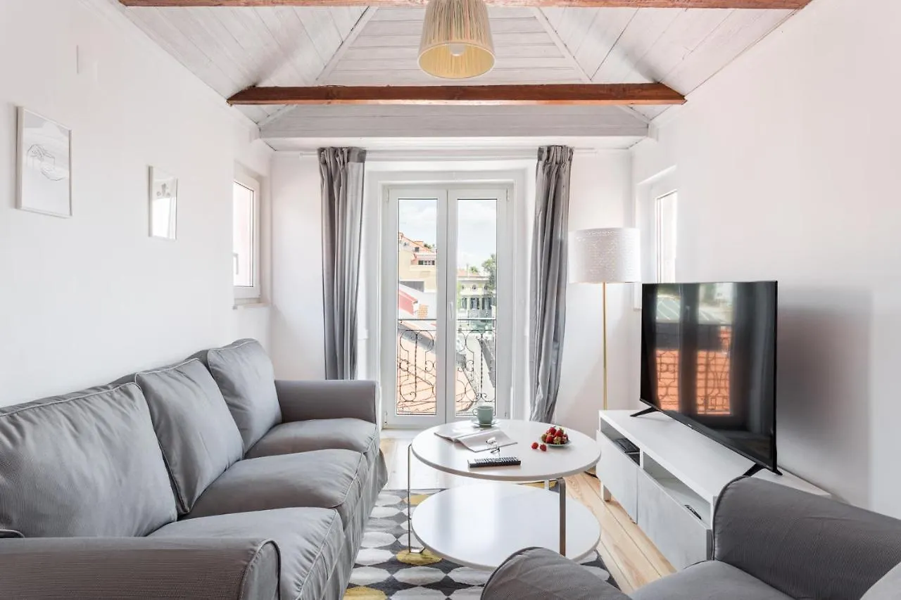 Joivy Stylish 2-Bed Apt With Balcony In Lapa, 5Mins To National Museum Of Ancient Art Appartement Lissabon Portugal