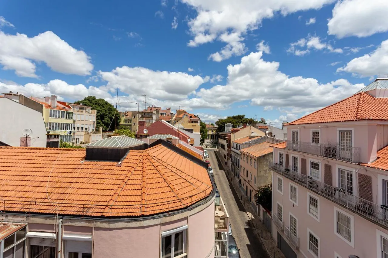 Joivy Stylish 2-Bed Apt With Balcony In Lapa, 5Mins To National Museum Of Ancient Art Appartement Lissabon
