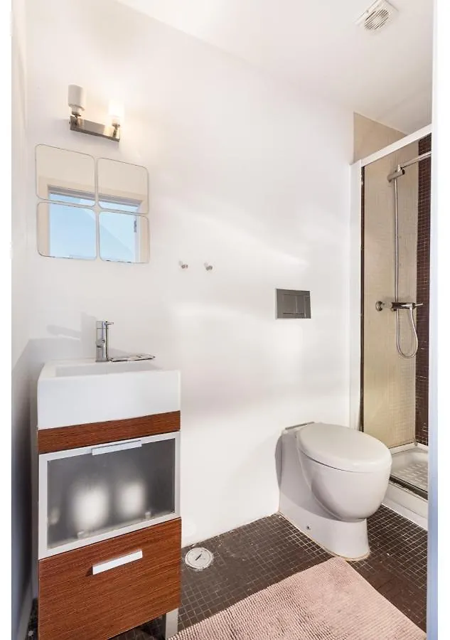 Joivy Stylish 2-Bed Apt With Balcony In Lapa, 5Mins To National Museum Of Ancient Art Appartement Lissabon Portugal
