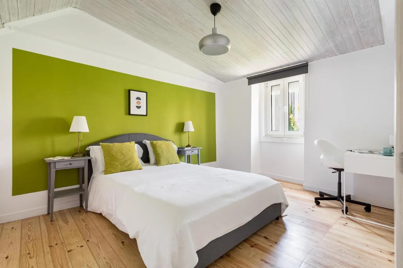 Joivy Stylish 2-Bed Apt With Balcony In Lapa, 5Mins To National Museum Of Ancient Art Apartment Lisbon 0*,